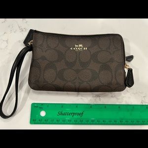 Coach signature print wristlet. BNWOT